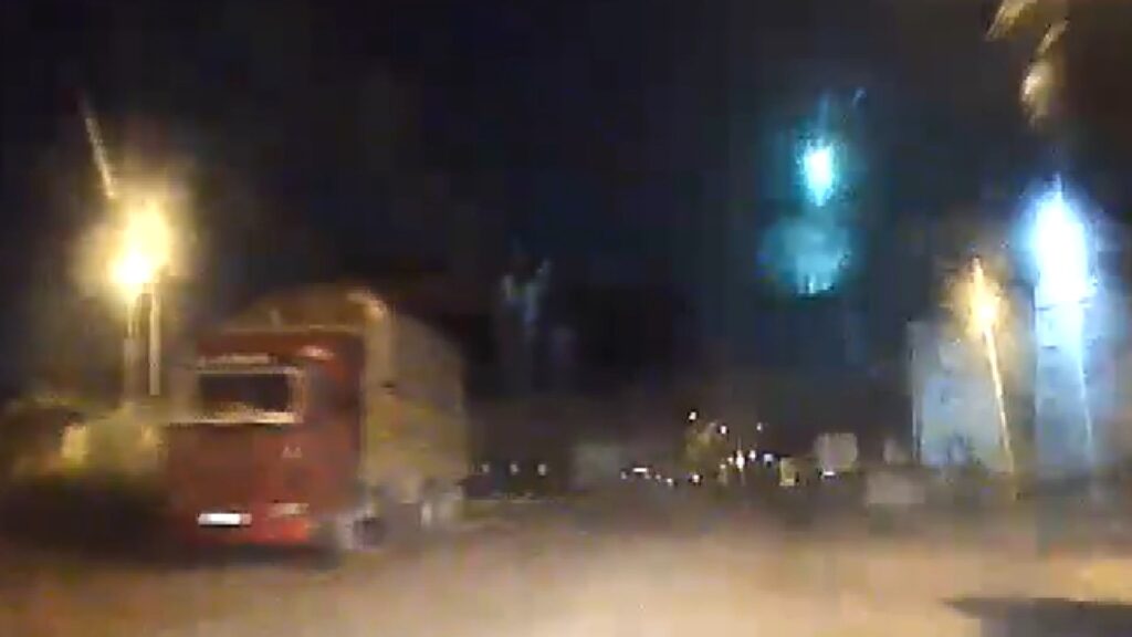 İstanbul’da yaşandı: İşte meteorun düşme anı