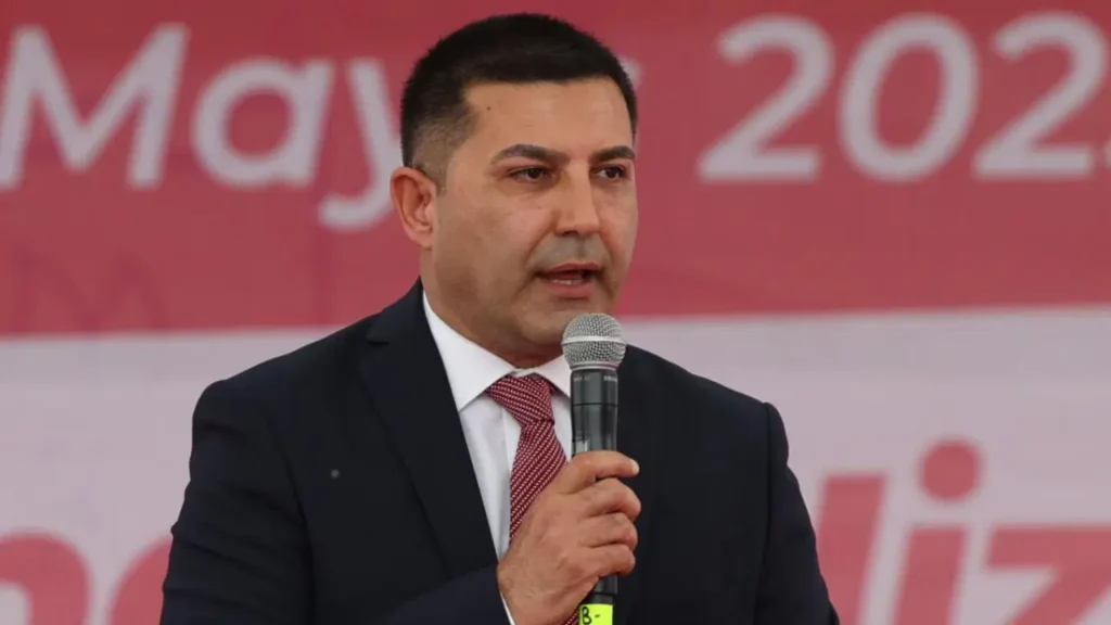 TBB Ömer Günel’in avukatları için tepki: ‘Mesleki faaliyetlerin suç olarak nitelendirilmesinden vazgeçilmeli’
